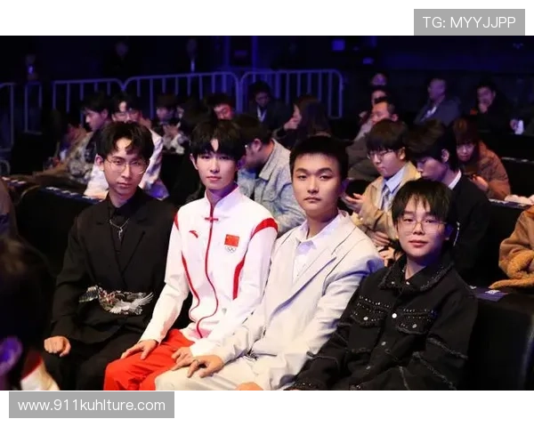 通过ag超玩会微博了解战队成员的日常生活和幕后故事